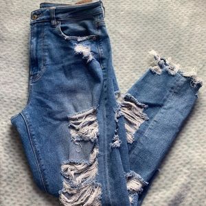 american eagle distressed jeans